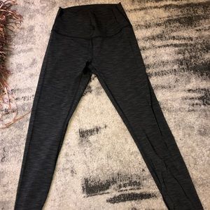 Lululemon luxtreme 7/8 Size 6 Legging